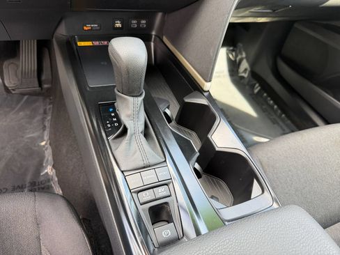 Used 2025 Toyota Camry LE FWD image 28