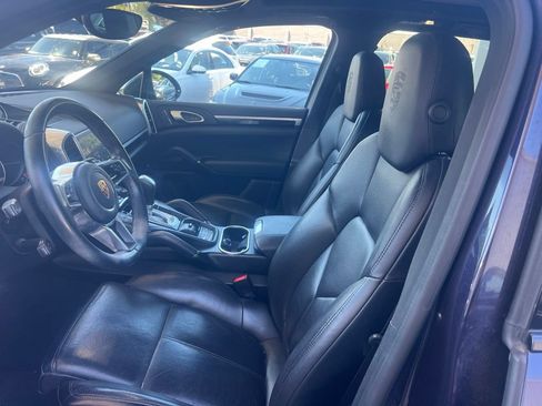 Used 2017 Porsche Cayenne AWD/4WD image 10