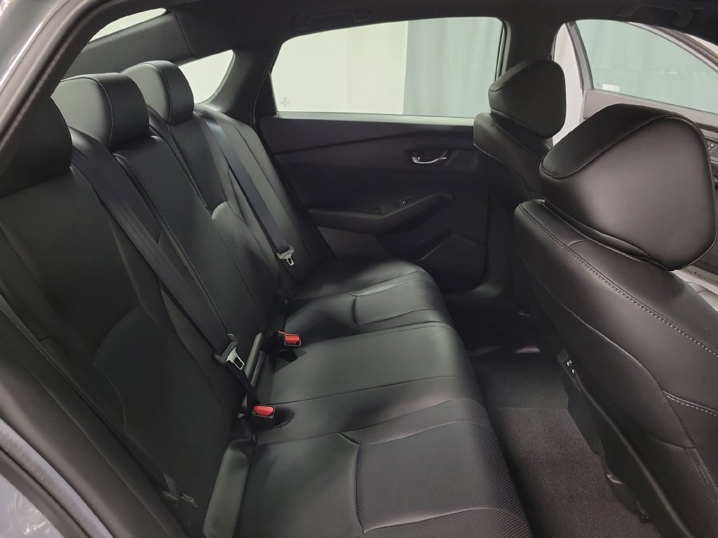 Used 2025 Honda Accord Sport image 34
