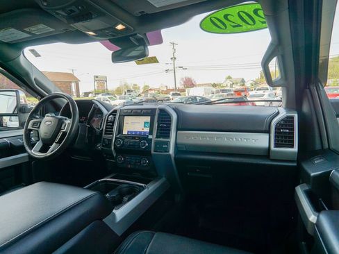Used 2020 Ford F250 Lariat w/ Lariat Ultimate Package AWD/4WD image 18
