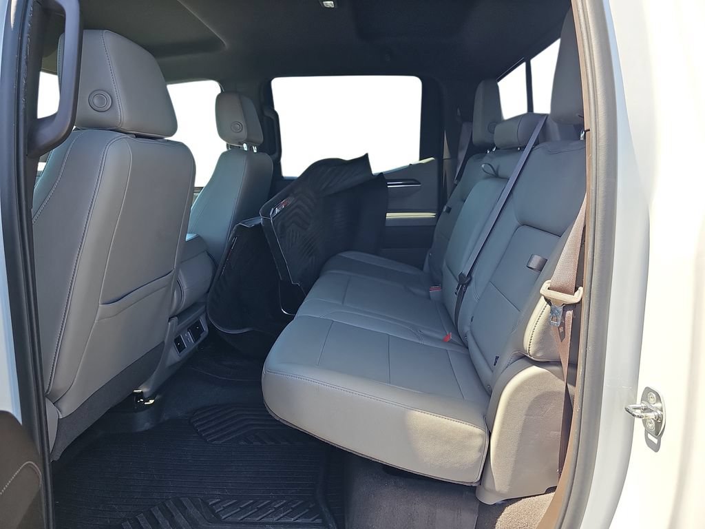 Used 2022 Chevrolet Silverado 1500 LT AWD/4WD image 14