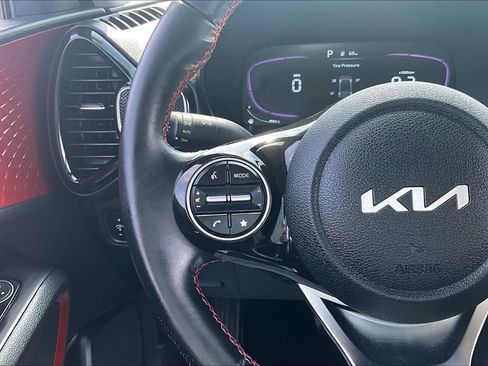 Used 2023 Kia Soul GT-Line FWD image 11