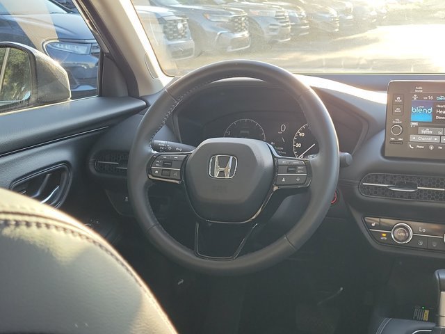 Used 2024 Honda HR-V EX-L image 3