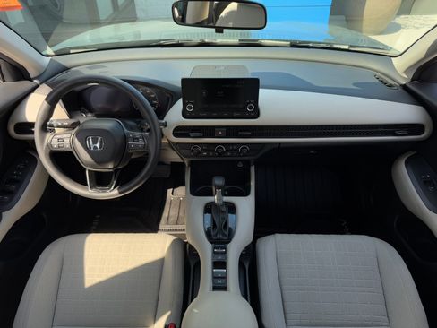 Used 2025 Honda HR-V LX image 15