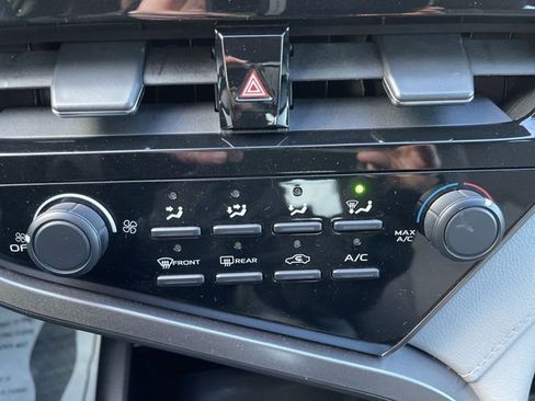 Certified 2021 Toyota Camry LE image 19