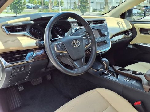Used 2013 Toyota Avalon XLE Touring FWD image 20