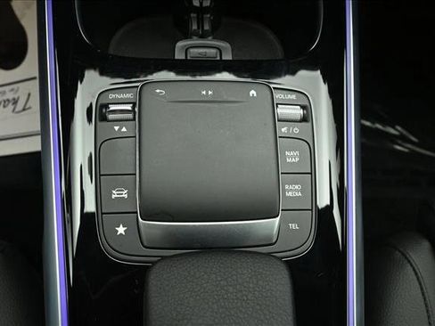 Certified 2023 Mercedes-Benz GLB 250 4MATIC image 17