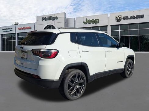New 2026 Jeep Compass Latitude AWD/4WD image 4