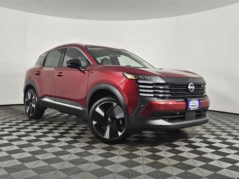 New 2026 Nissan Kicks SR w/ Cold Weather Package image 1