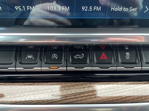 Used 2022 Chevrolet Silverado 1500 LT image 25