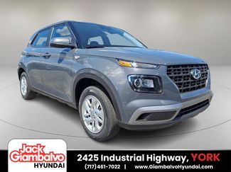 New 2025 Hyundai Venue SE image 1