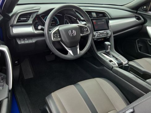 Used 2016 Honda Civic Touring image 12