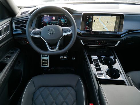 New 2026 Volkswagen Atlas Cross Sport SEL Premium R-Line image 8