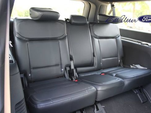 New 2027 Ford Expedition Max Platinum w/ Stealth Appearance Package RWD image 10