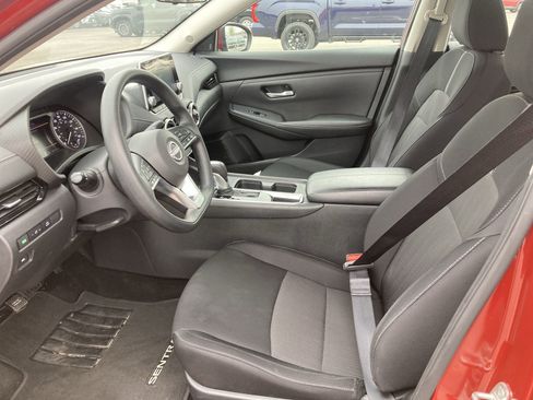 Used 2024 Nissan Sentra SV image 16