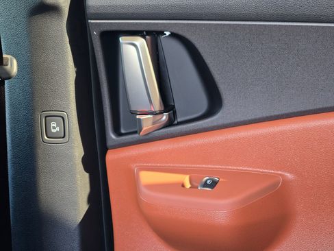 New 2026 Kia Carnival EX image 34