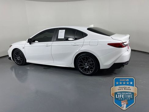 Certified 2025 Toyota Camry SE image 4