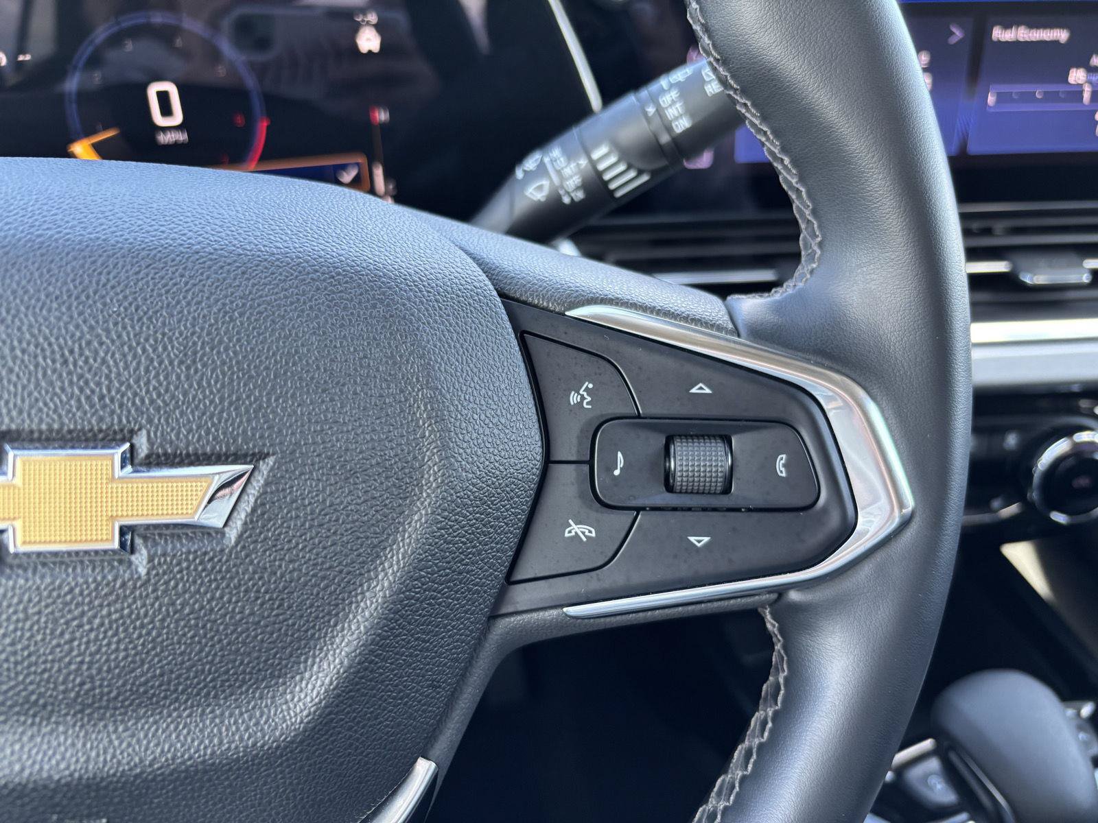 Used 2024 Chevrolet Trax LT w/ Driver Confidence Package FWD image 20