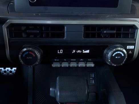 Used 2026 Toyota Tacoma TRD Sport AWD/4WD image 25