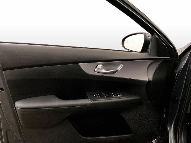 Used 2023 Kia Forte Sedan FWD image 22
