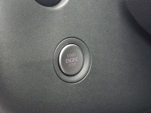 Used 2023 Volkswagen ID.4 Pro image 24