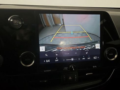 Used 2024 Lexus NX 250 FWD w/ Towing Package (2000 Lbs) image 18