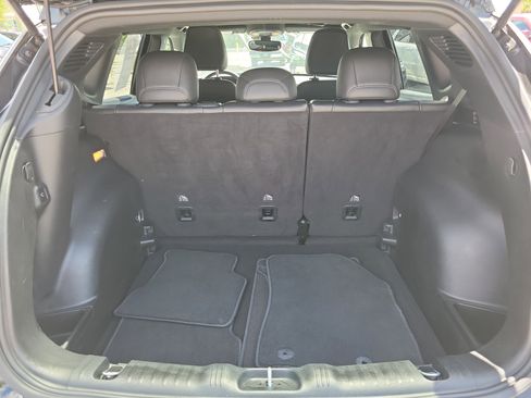 Used 2025 Jeep Compass Limited w/ Elite Group AWD/4WD image 7