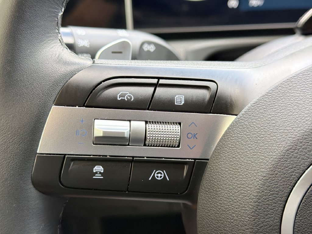 Used 2025 Hyundai Tucson Limited FWD image 26