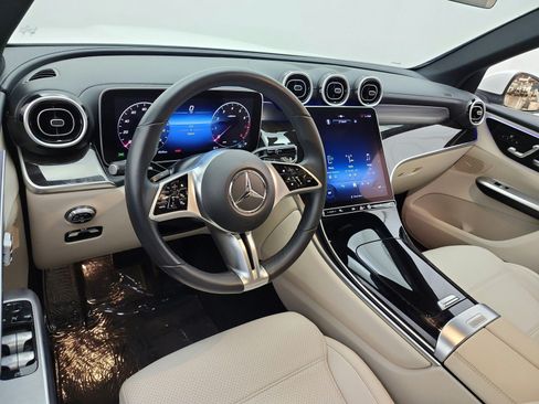 Used 2024 Mercedes-Benz GLC 300 image 14