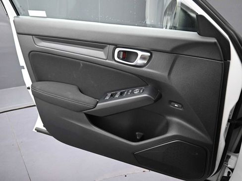 Used 2024 Honda Civic Sport image 10