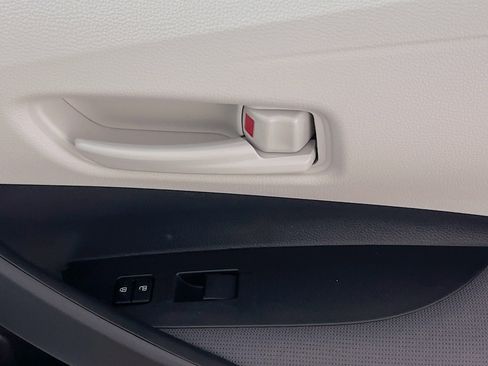 New 2025 Toyota Corolla LE image 31