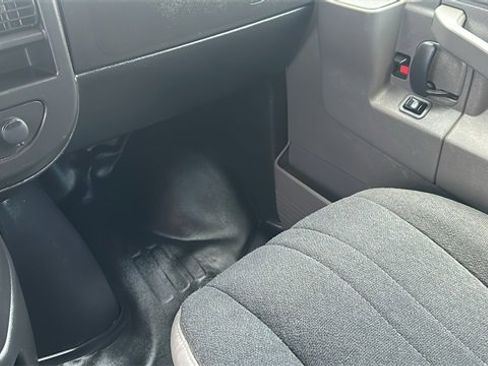 Used 2023 GMC Savana 2500 w/ Driver Convenience Package image 23