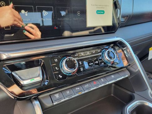 New 2026 GMC Sierra 3500 Denali w/ Denali Reserve Package image 20