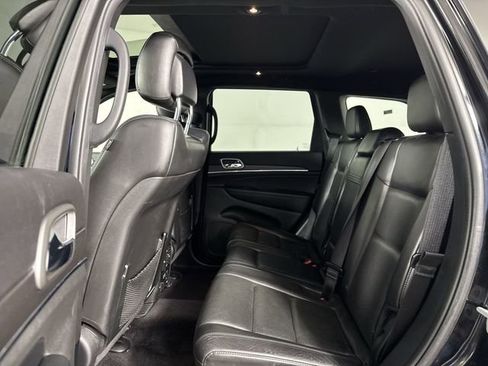 Used 2018 Jeep Grand Cherokee Limited w/ Luxury Group II image 22