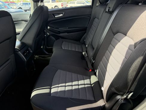 Certified 2023 Ford Edge SE w/ Black Appearance Package AWD/4WD image 19