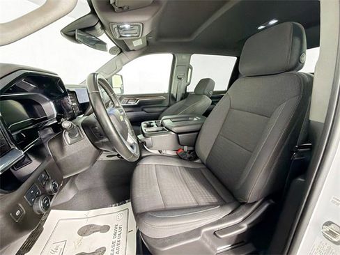 Used 2024 Chevrolet Silverado 2500 LT image 21