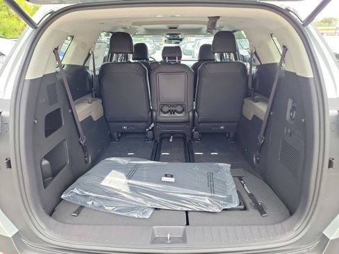 New 2026 Kia Carnival SX FWD image 14