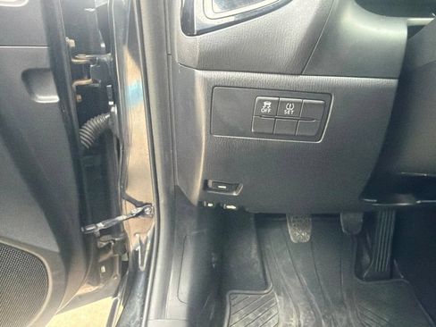 Used 2016 MAZDA MAZDA3 i Sport FWD image 15