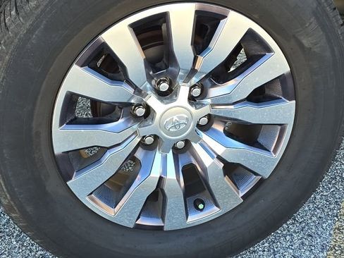 Used 2023 Toyota Tacoma Limited image 12