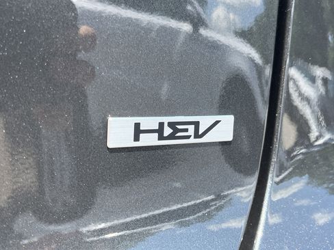 New 2025 Kia Niro SX Touring image 33