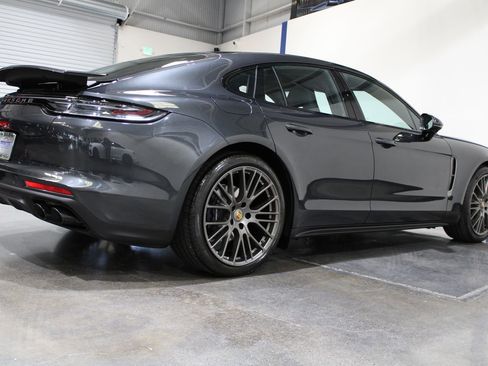 Used 2023 Porsche Panamera Platinum Edition image 17