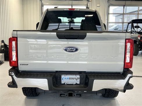 Used 2025 Ford F250 XLT image 4