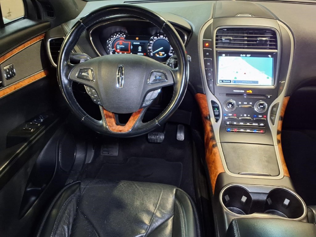 Used 2018 Lincoln MKX Reserve FWD image 21