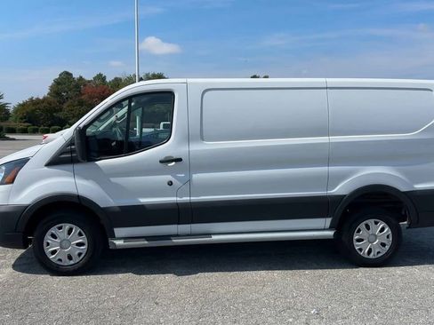 Used 2024 Ford Transit 250 Base w/ Exterior Upgrade Package image 32
