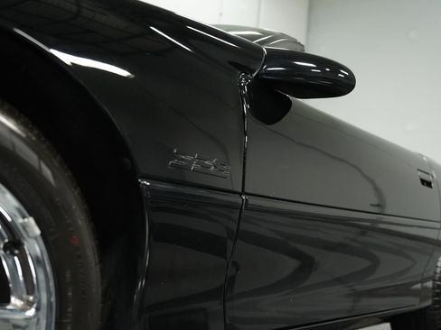 Used 1997 Chevrolet Camaro Z28 w/ Preferred Equipment Group 2 image 20