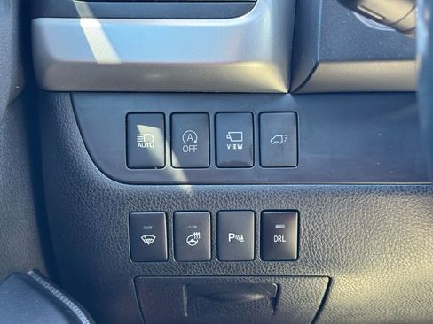 Used 2017 Toyota Highlander Limited image 31