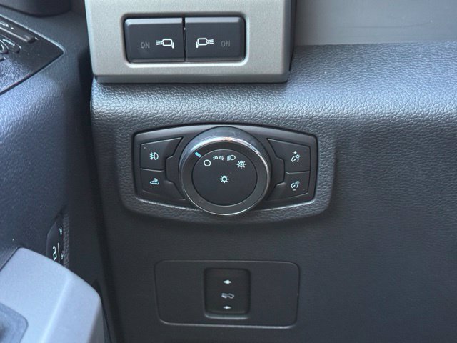 Certified 2022 Ford F250 Lariat w/ Lariat Value Package AWD/4WD image 34
