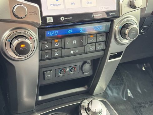 Used 2022 Toyota 4Runner Limited image 35