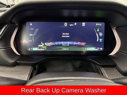 Used 2023 Jeep Grand Cherokee Overland w/ Advanced Protech Group III image 19