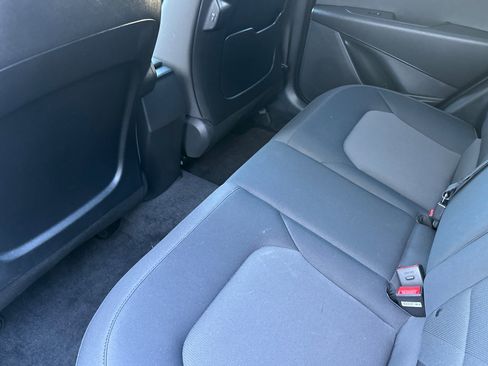 Certified 2025 Kia Niro LX image 13